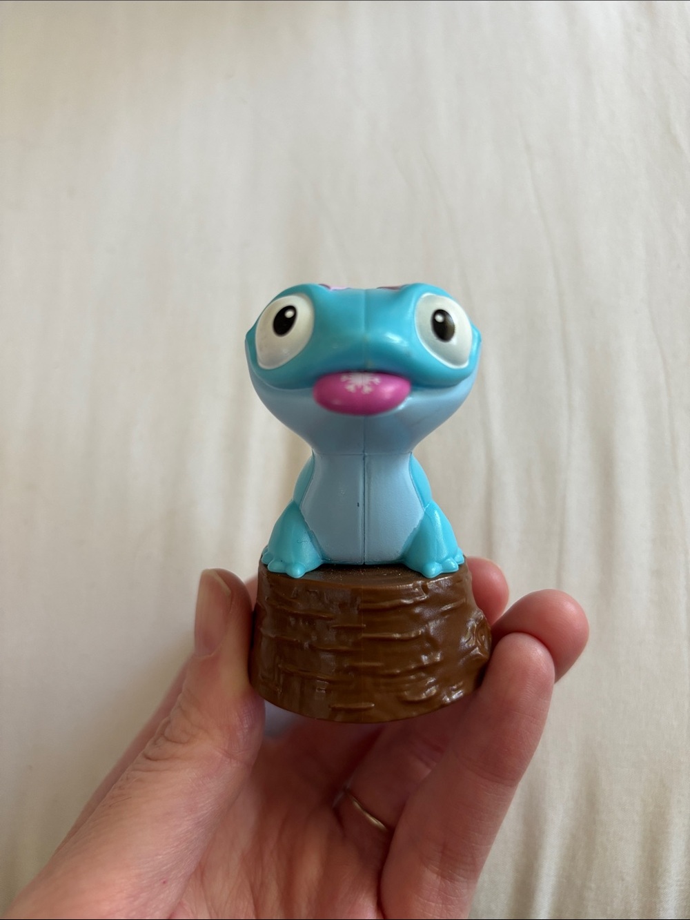 Fisher Price Little People Bruni Frozen 2 Fire Spirit Lizard Snowflake 2020 HTF